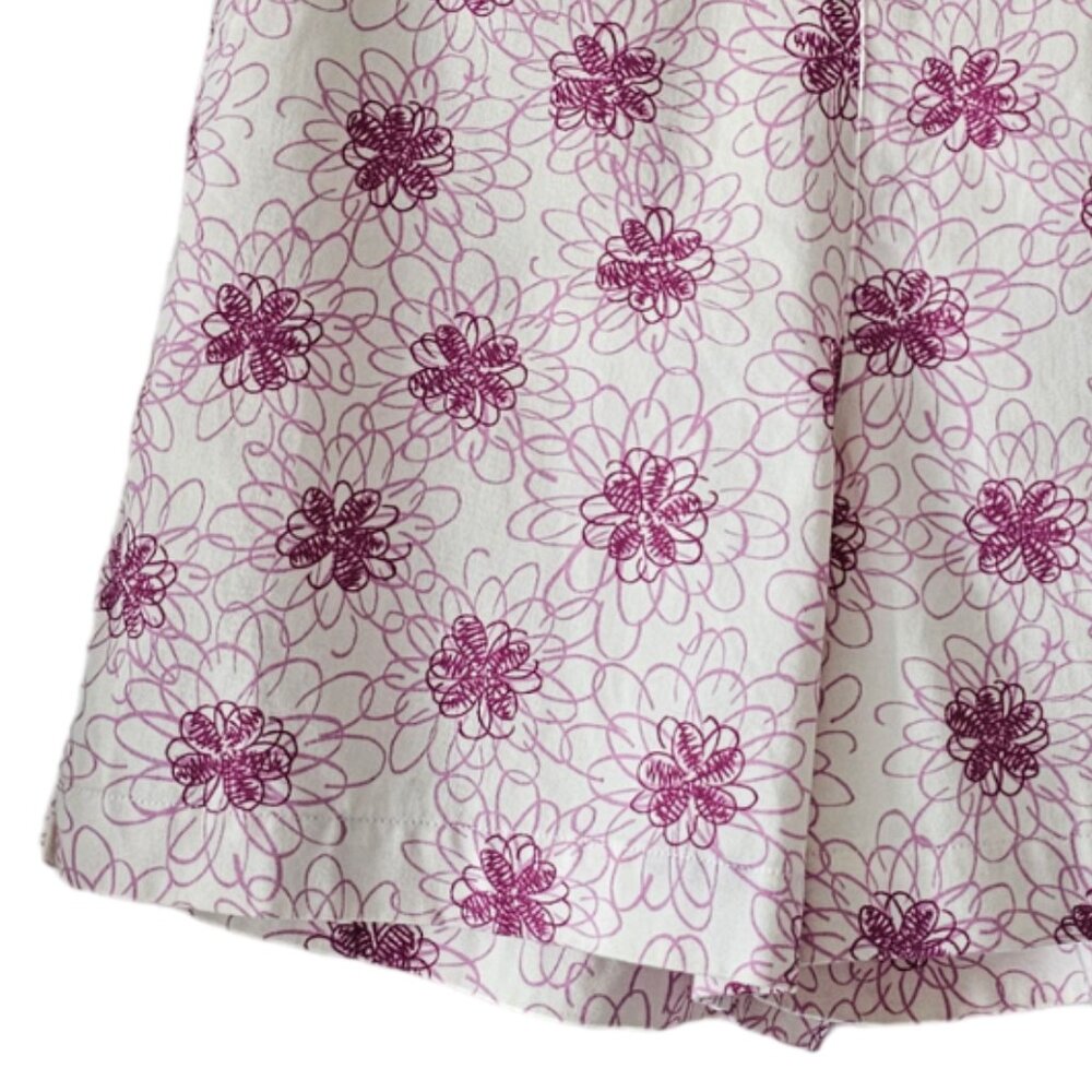 Petite Sophisticate Vintage Floral Shorts | EUC | 0P | White, Purple/Magenta - Picture 9 of 12
